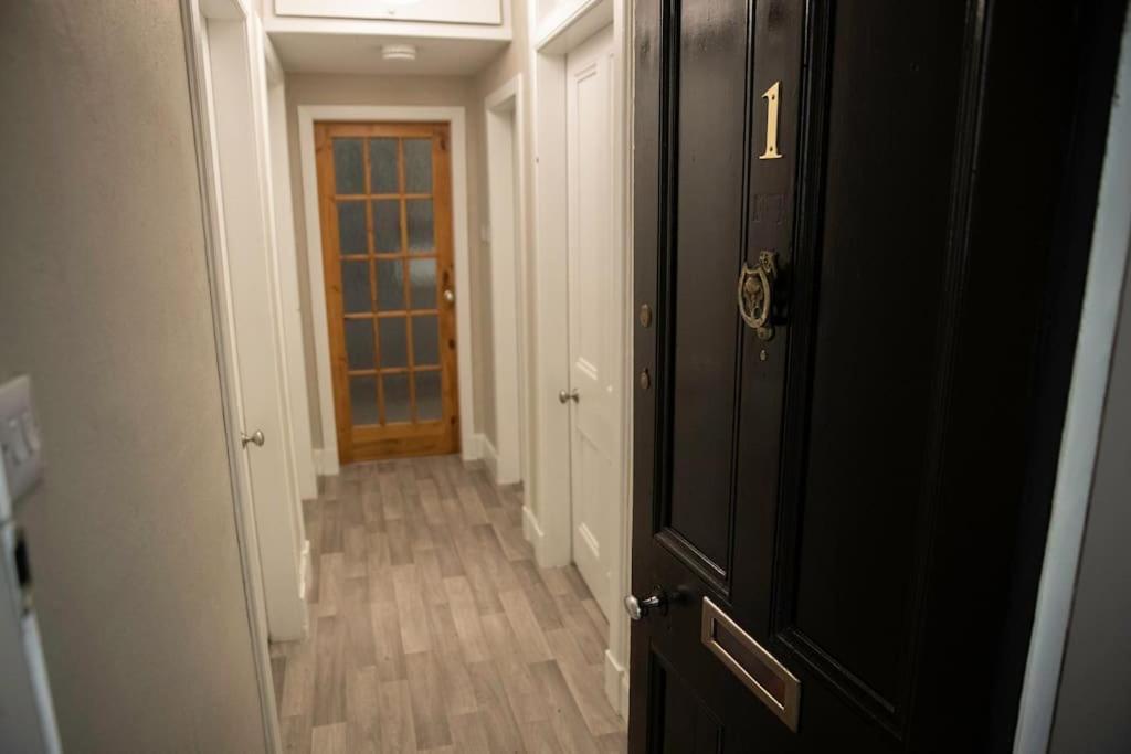 City Centre Apartment อินเวอร์เนส ภายนอก รูปภาพ