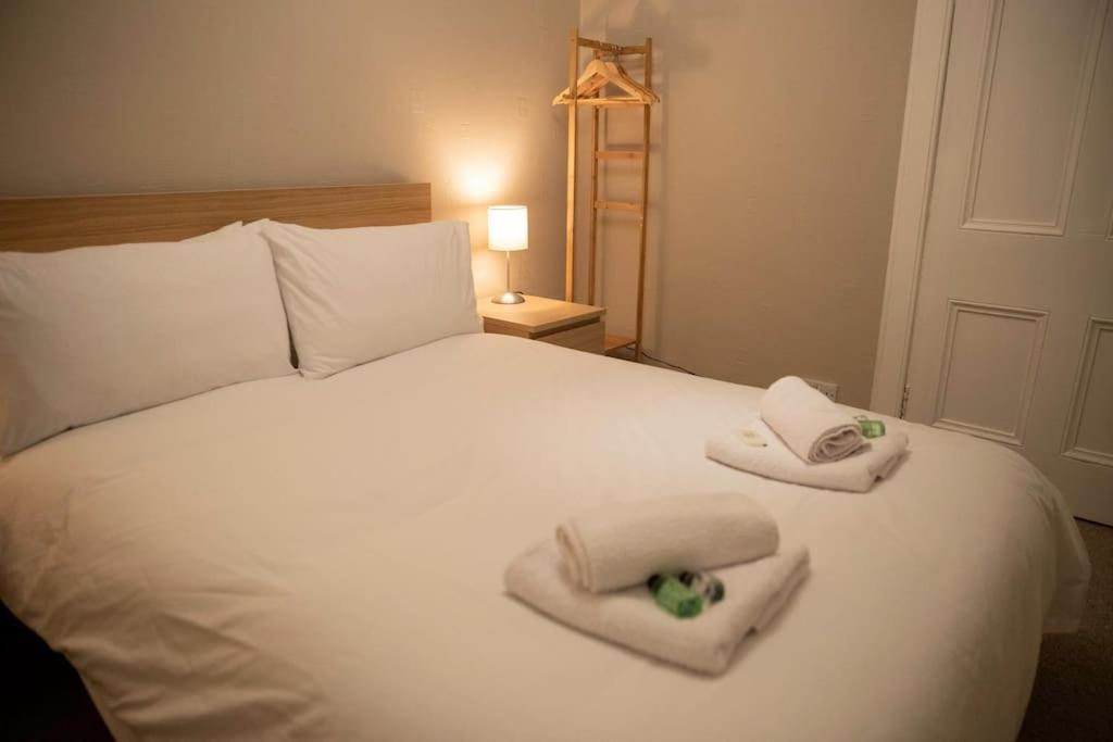 City Centre Apartment อินเวอร์เนส ภายนอก รูปภาพ