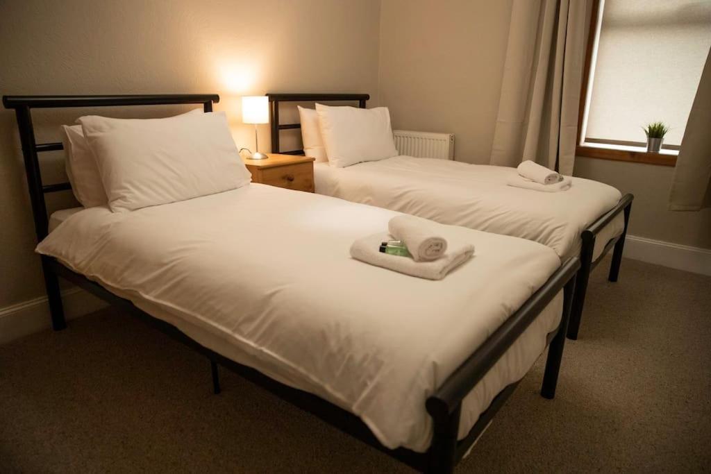 City Centre Apartment อินเวอร์เนส ภายนอก รูปภาพ