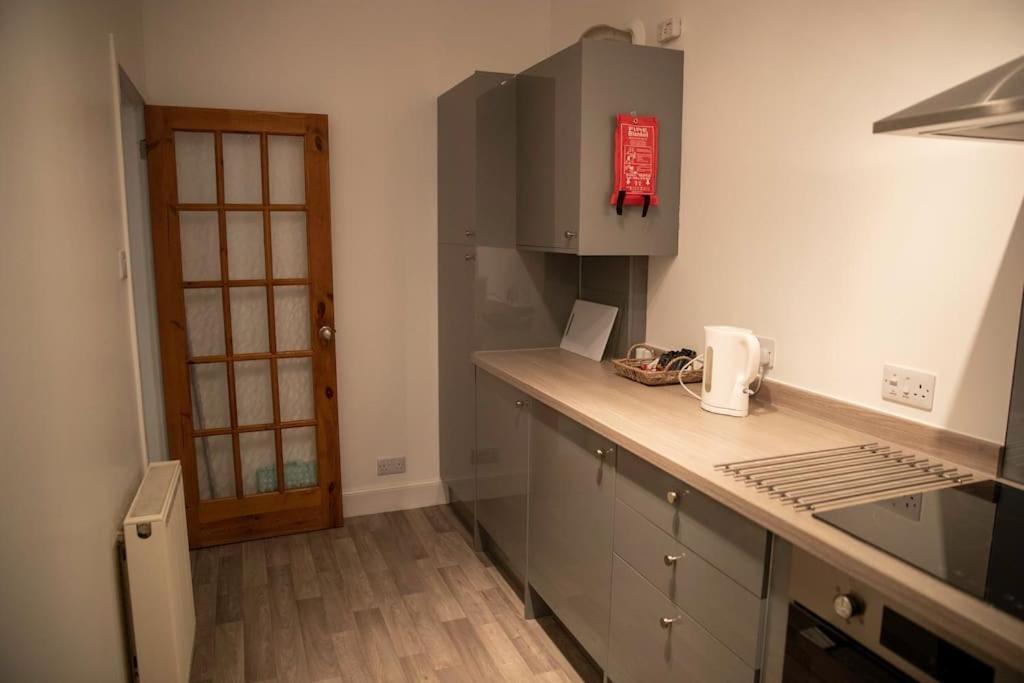 City Centre Apartment อินเวอร์เนส ภายนอก รูปภาพ